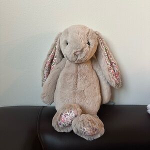 NEW RETIRED Jellycat Petal Blossom Grey Bashful Medium Bunny Ear